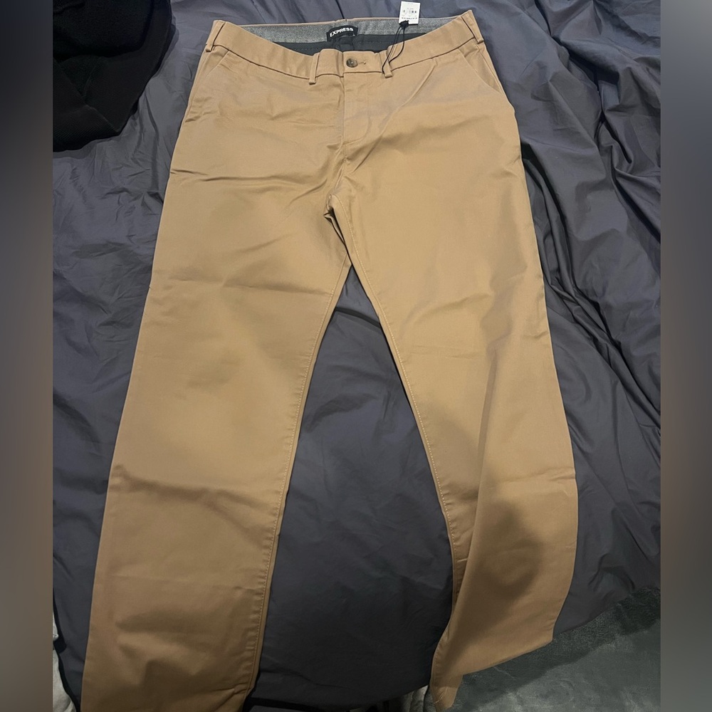 Express Men’s Chino Pants